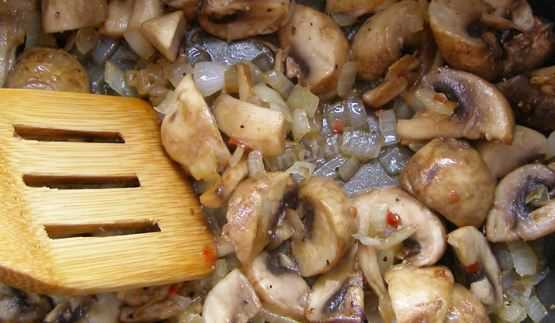Мясо с грибами и сыром в духовке. 8 простых и вкусных рецептов приготовления