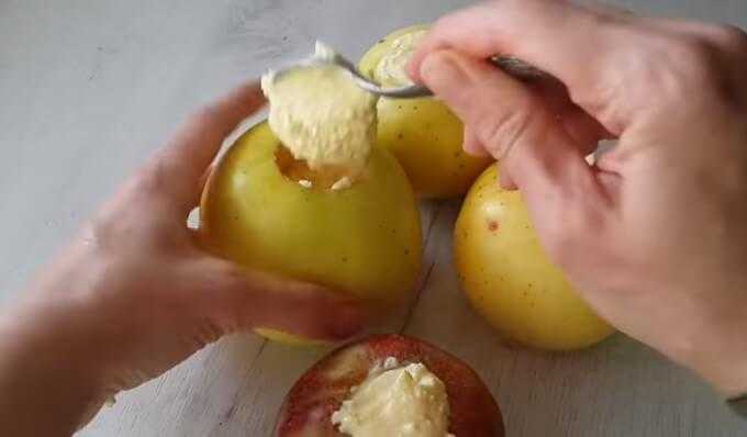 Запеченные яблоки с творогом - пп-рецепты с калорийностью