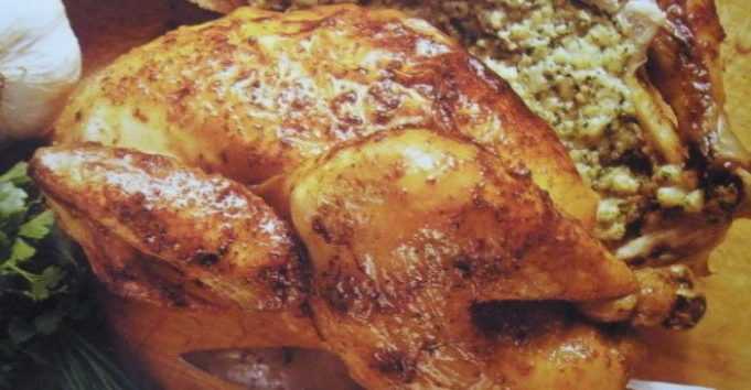 Курица фаршированная гречкой в духовке: рецепт с фото