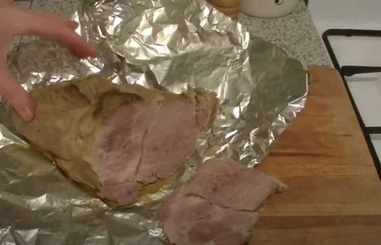 Буженина из свинины в домашних условиях — 10 классических рецептов в духовке