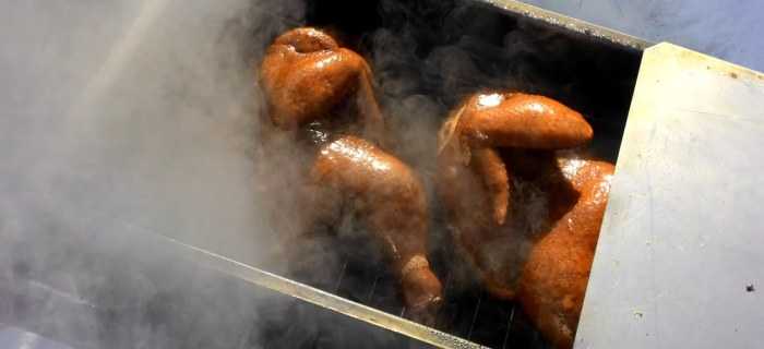 Как вкусно закоптить курицу в коптильне горячего копчения