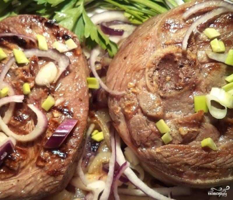 Индейка,запеченная в духовке, любит «рукава» и блеск фольги! как приготовить изысканную индейку, запеченную в духовке: рецепты разных уровней сложности