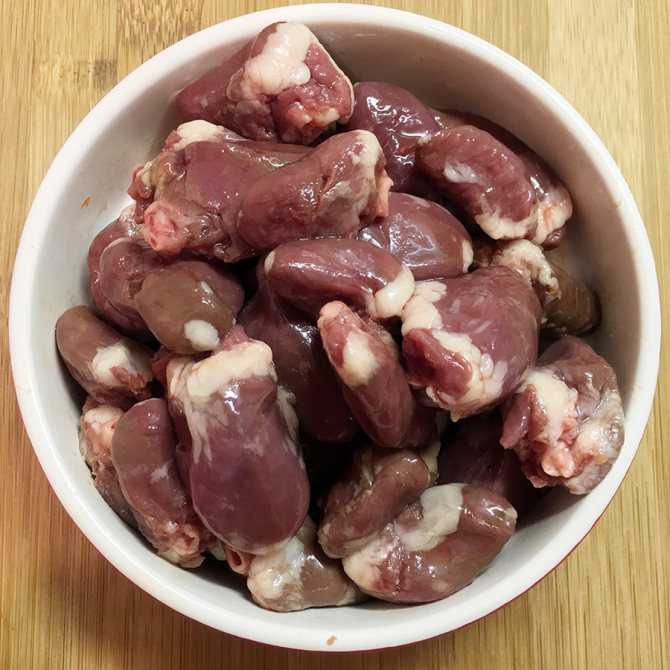 Куриные сердечки с картошкой в горшочках - 16 пошаговых фото в рецепте