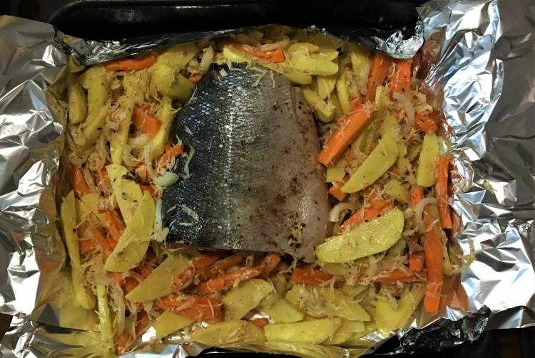 Рыба с овощами в духовке – 9 рецептов приготовления