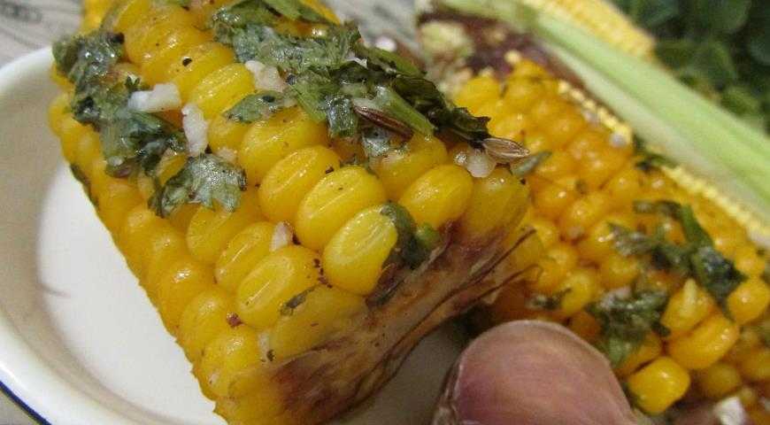Как жарить кукурузу разными способами — на сковороде и фритюрнице, гриле, на мангале и костре