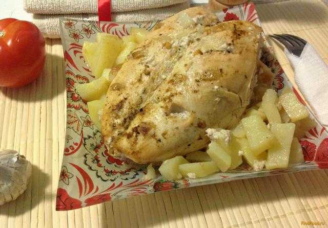 Куриная грудка с картошкой в духовке: рецепты