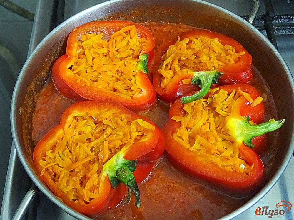 Перец, фаршированный овощами и рисом на зиму