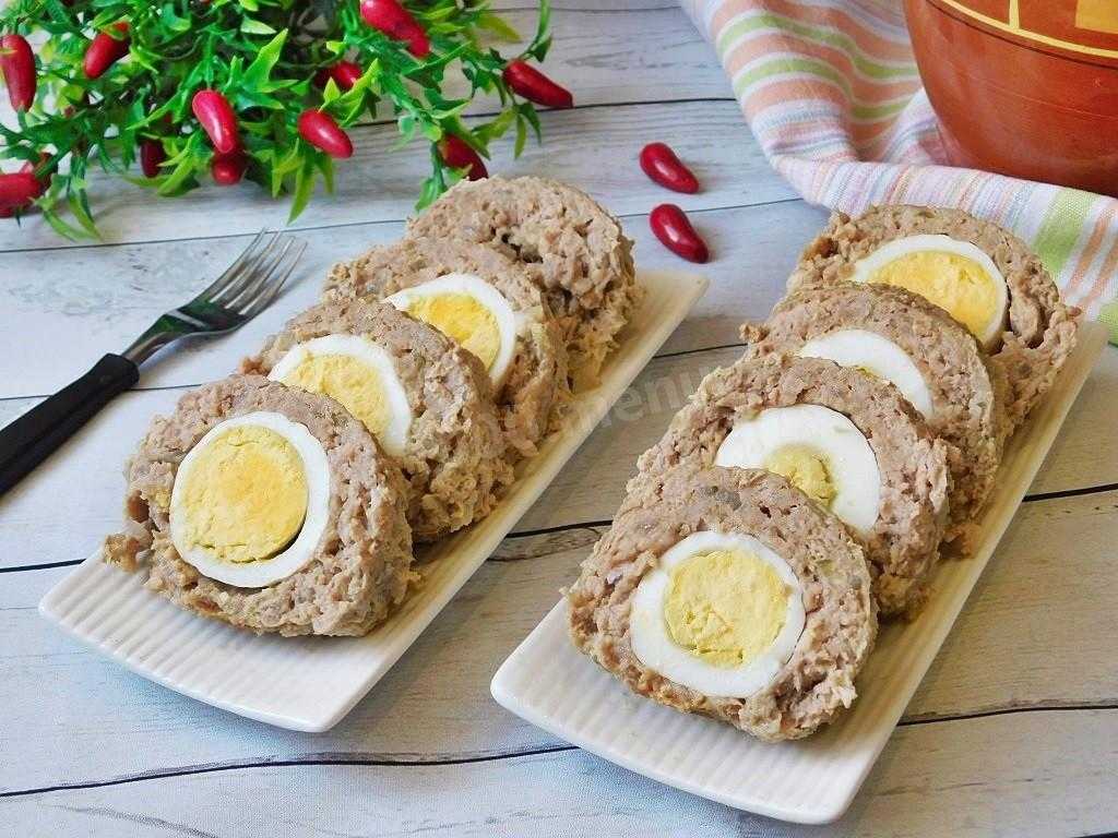 Мясной рулет с яйцом в духовке – 6 рецептов с фото пошагово