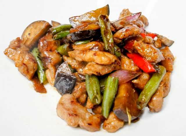 Соевое мясо – рецепт с овощами, грибами, кабачками, луком и морковью, со стручковой фасолью и по-корейски