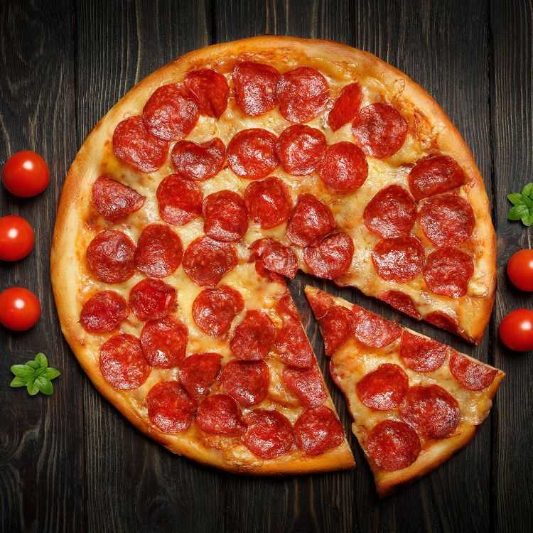 Пицца в духовке - просто, вкусно, сытно. 10 рецептов с начинкой