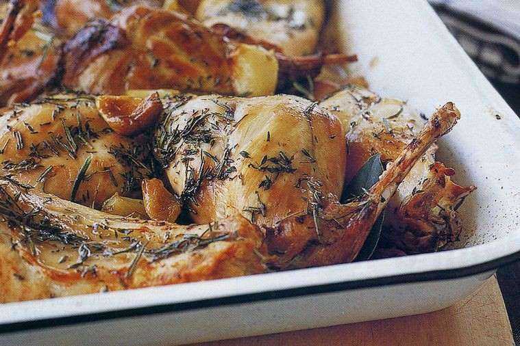 Как приготовить кролика в духовке, чтобы мясо было мягким и сочным: пошаговые рецепты с фото
