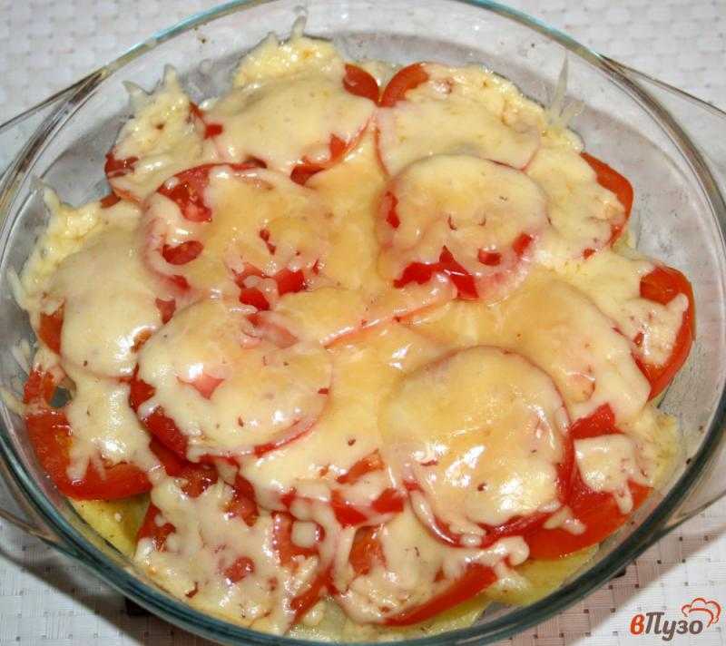 Картофель, запеченный с помидорами и сыром