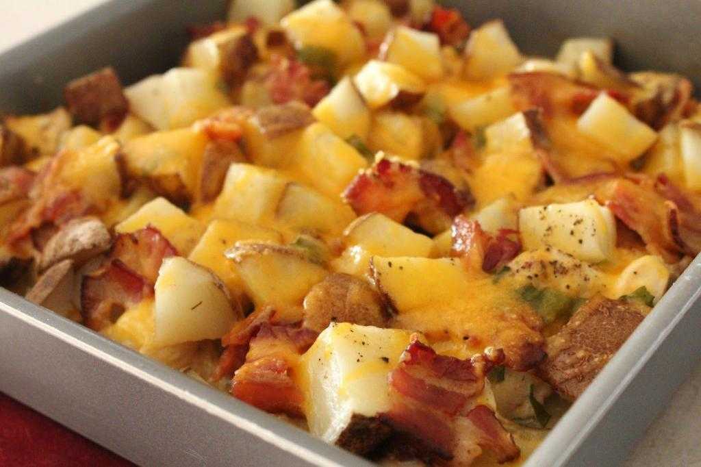 Картошка с овощами в духовке - 1000.menu