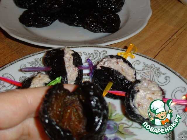 Фаршированный чернослив - рецепты начинок с орехами, творогом, сыром и свеклой