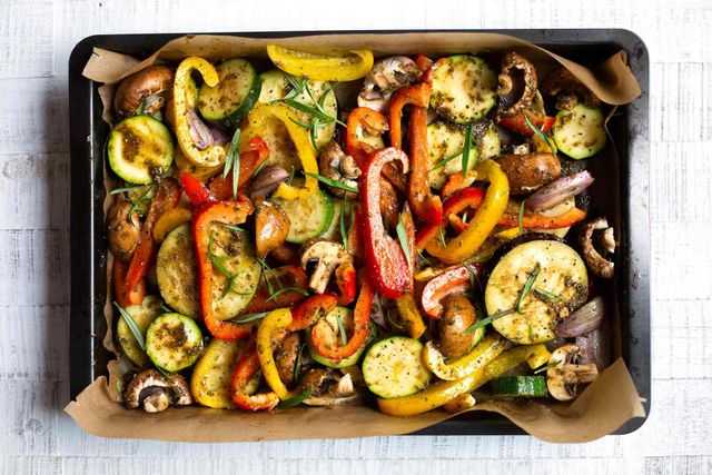 Запеченные овощи в духовке: 20 очень вкусных рецептов