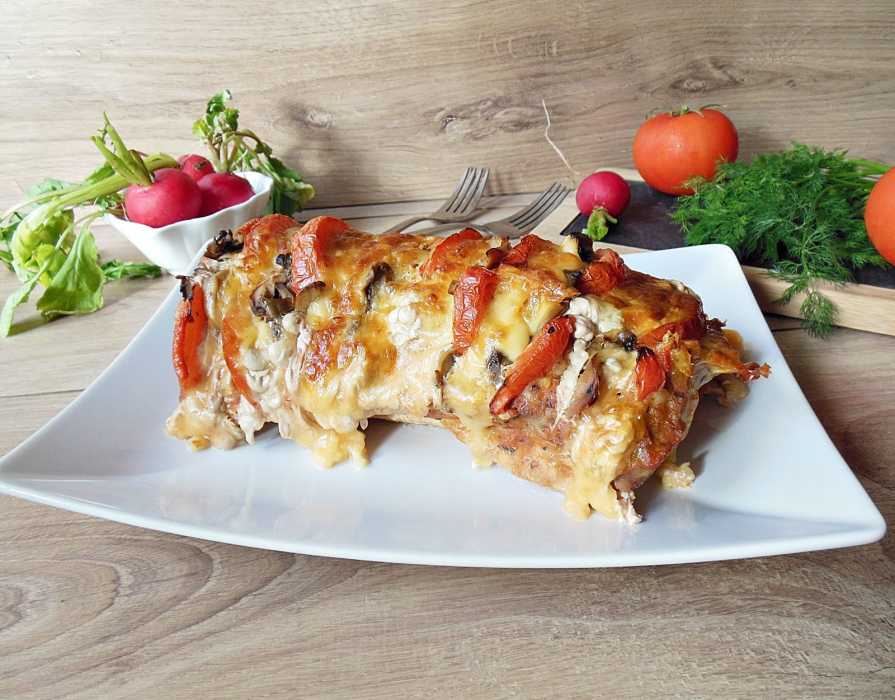 Жаркое со свининой и картошкой в горшочках с грибами рецепт с фото пошагово - 1000.menu