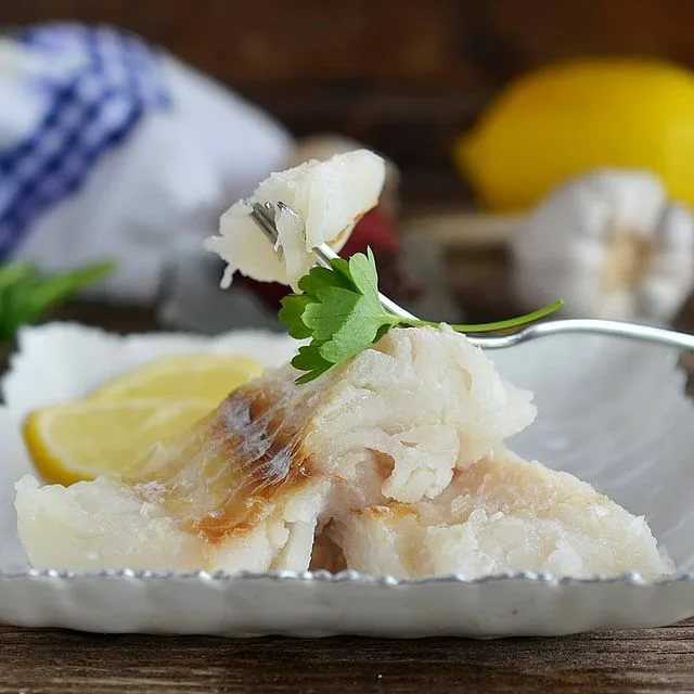Треска с сыром – нежная рыбка под аппетитной корочкой. простые и оригинальные рецепты трески с сыром - автор екатерина данилова