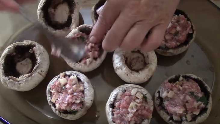 Фаршированные шампиньоны в духовке. 12 простых рецептов как приготовить вкусные грибы