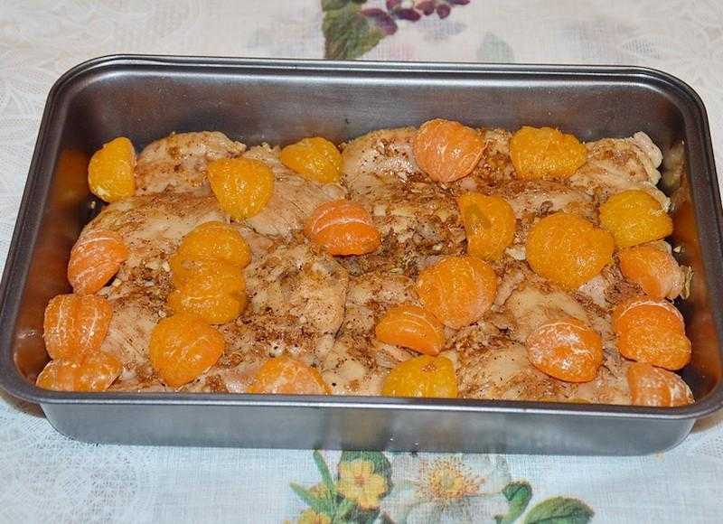 Курица с мандаринами в духовке рецепт с фото пошагово - 1000.menu