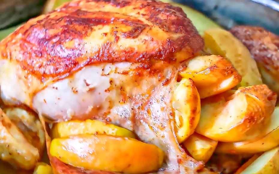 Новогодняя курица фаршированная сливами и яблоками рецепт с фото пошагово и видео — готовим вместе