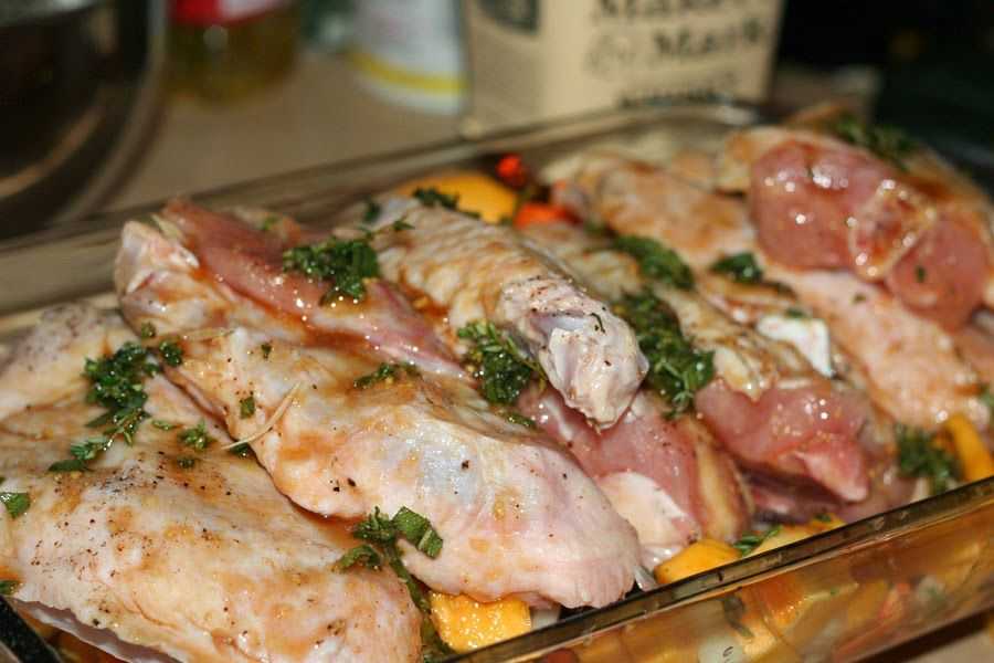 Маринад для индейки - рецепты для филе или голени перед жаркой или запеканием в духовке