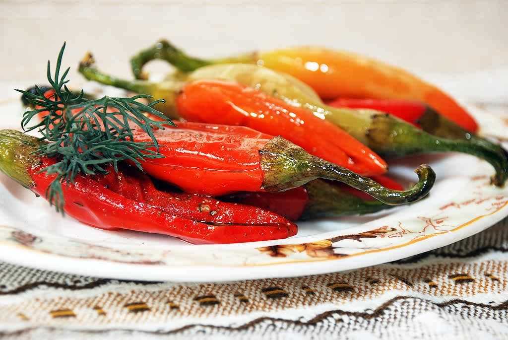 Баклажаны с помидорами и перцем на сковороде - рецепт с фотографиями - patee. рецепты