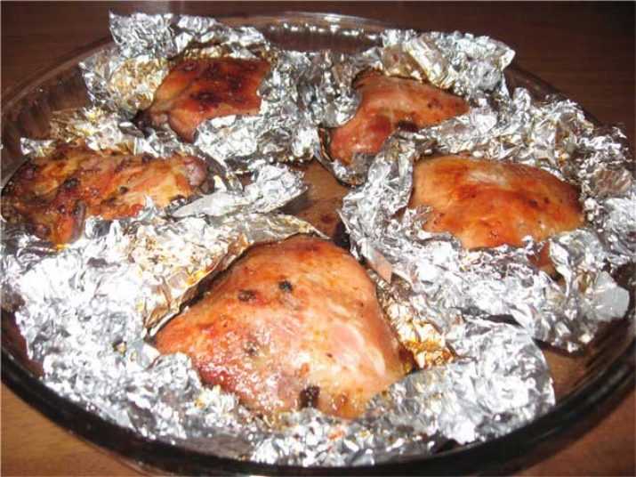 Курица с хрустящей корочкой запеченная целиком в духовке – рецепт в фольге