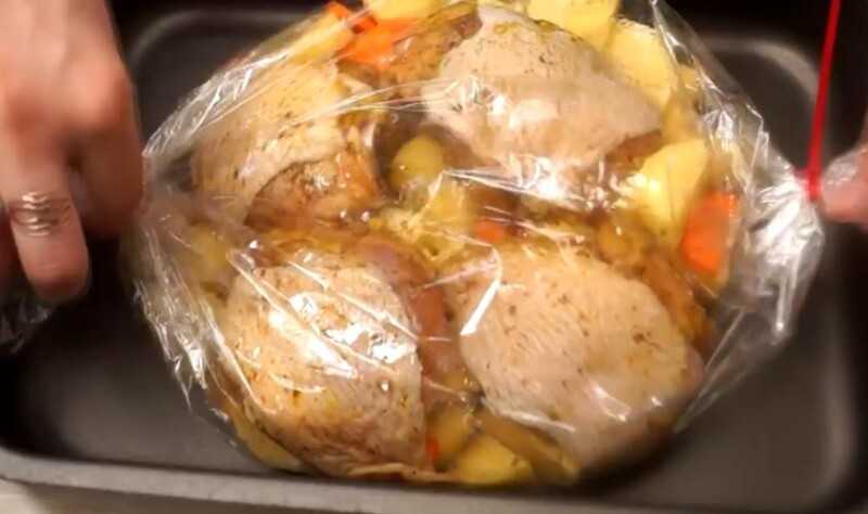 Курица с картошкой в рукаве в духовке - два лучших рецепта с пошаговыми фото