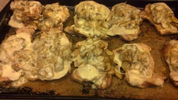 Куриное филе с грибами в духовке 🍗 - 9 рецептов
