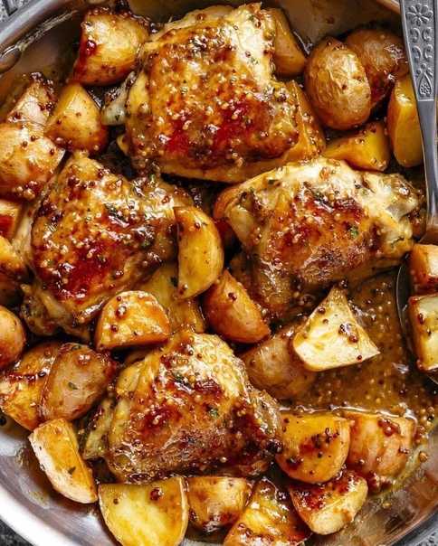 Курица с картошкой запеченная в духовке: 5 рецептов вкусного блюда