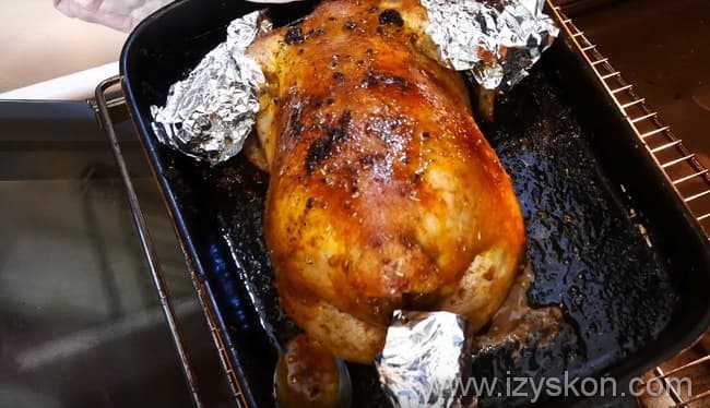Как запечь курицу с корочкой целиком в духовке