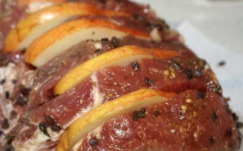 Мясо в брусничном соусе в духовке. свинина с брусничным соусом