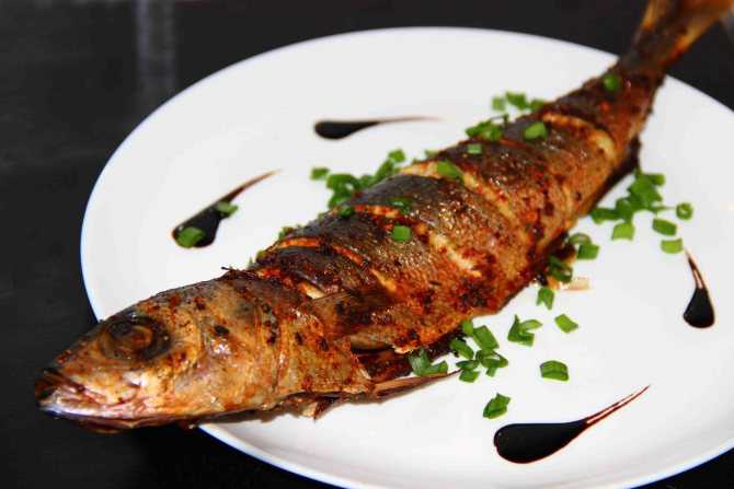 Рецепты приготовления рыбы красноглазки с фото, как приготовить с томатным соусом, овощами — познаем главное