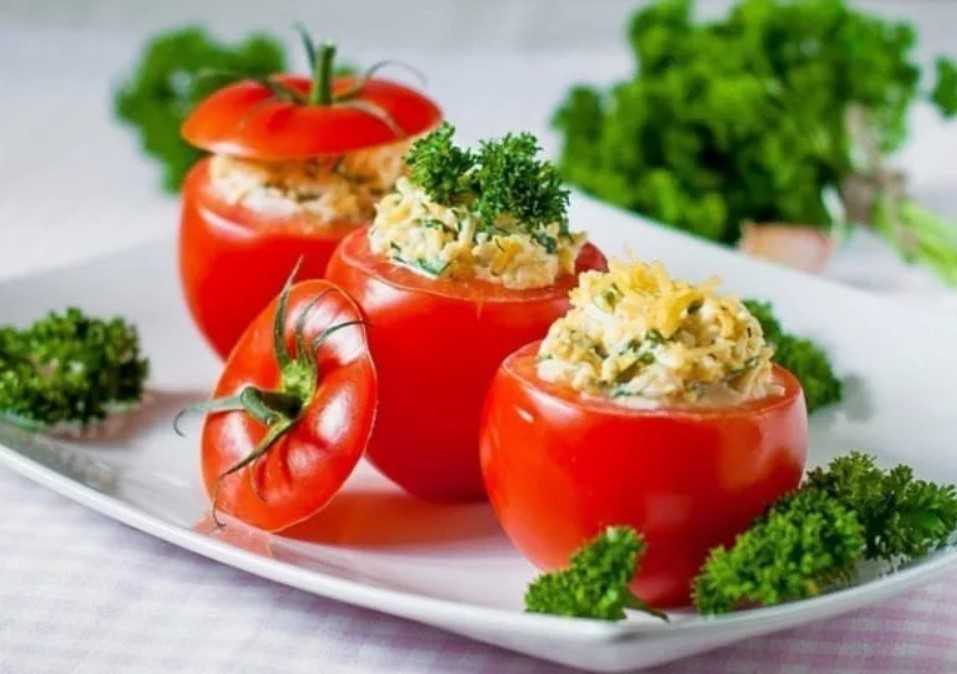 Как приготовить помидоры фаршированные сыром и чесноком: поиск по ингредиентам, советы, отзывы, пошаговые фото, подсчет калорий, изменение порций, похожие рецепты