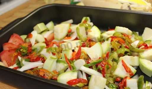 Запеченные овощи в духовке: топ-4 рецепта с фото, секреты приготовления
