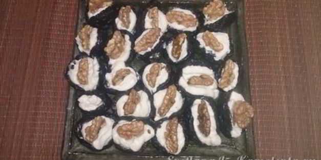 Чернослив с грецким орехом и сметаной – 6 очень вкусных рецептов разных блюд